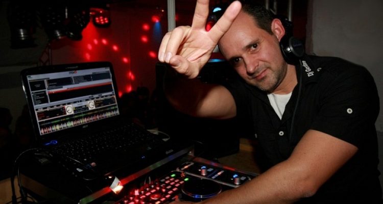 Volles Haus! DJ Gordon Neu rockte die: Über 30 Party im Cafe Apricot Gewölbekeller Engelskirchen | Oberbergischer Kreis