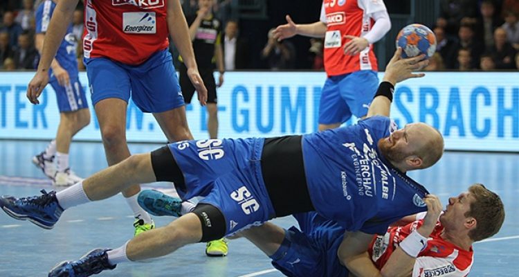 Dramatik und Emotionen pur im Handball-Derby: VfL Gummersbach – Bergischer HC 31:28 | 59 Tore, 2x ROT, 30 Strafminuten