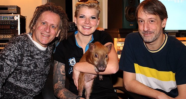 Dschungelkönigin Melanie Müller machte aus Musikstudio einen lustigen Schweinestall!