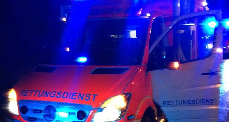 Köln: Tödlicher Verkehrsunfall auf der A3. LKW erfasst 52-jährigen nach Fahrzeugpanne