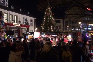 weihnachtsmarkt wiehl 2016 ntoi 01 rund ums rathaus oberbergischer kreis oberberg