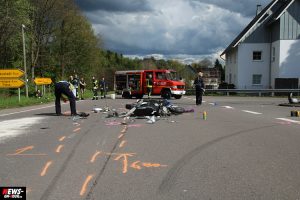 2017 05 13 ntoi 1 gummersbach beustenbacherstrasse toedlicher unfall motorrad