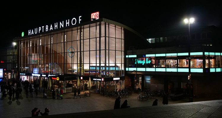 Verkleidete Polizisten schnappen Serientäter am Hauptbahnhof Köln! Weiberfastnacht wurde zur Falle
