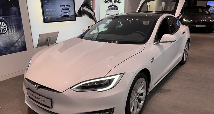 Neues Tesla Model S erhält 5-Sterne Euro NCAP Sicherheitsbewertung. Model 3 erhielt jüngst eine Topbewertung