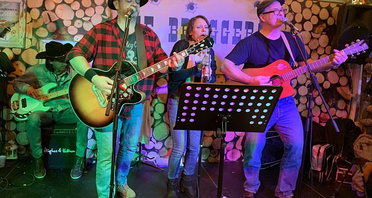 Country Rock Musik vom Allerfeinstem! Die Braggers! #DieEisbahn 3.0 Bergneustädter Wintermärchen 2019