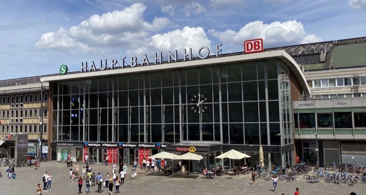 Bundespolizei beschlagnahmt fast 19.000 Euro von Kameruner im Kölner Hauptbahnhof