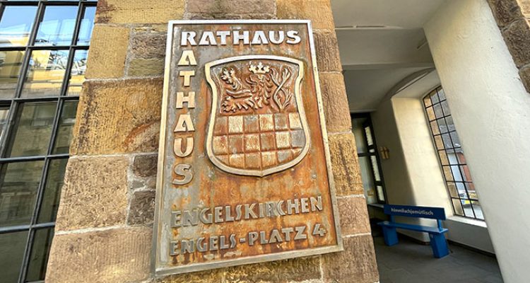 Engelstaler im Rathaus Engelskirchen gestohlen