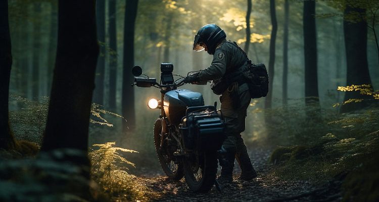 Wilde Flucht: Polizei Wipperfürth stellt Motorrad-Rowdy im Wald