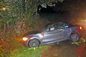 polizei oberberg hueckeswagen regen pkw unfall