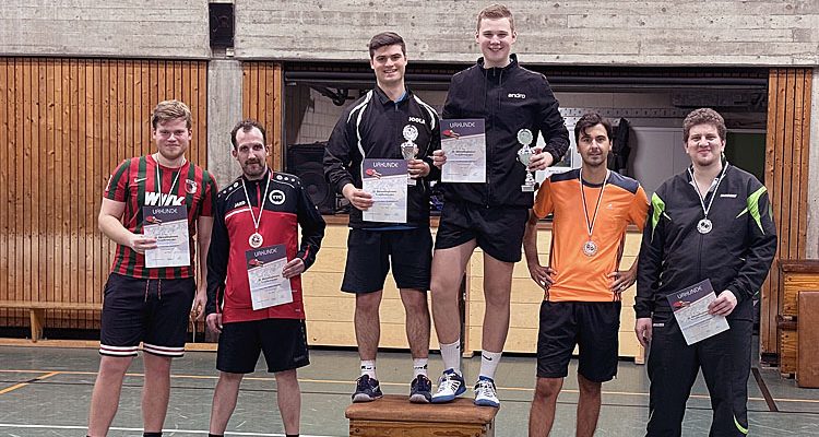 Tischtennis Überraschung beim 22. Neujahrsturnier in Dümmlinghausen: 2er-Mannschaften Turnier-Sieg für Kawczyk und Figorra in Gummersbach