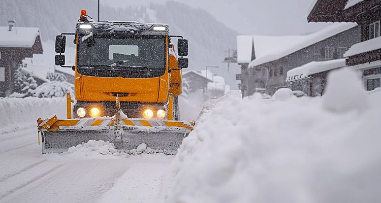 Unwetterwarnung Oberberg (Mi.17.01.2024) Schnee-Chaos: Bis zu 30 cm Neuschnee! OBK Schulen schließen, Gumbala dicht, OVAG fährt