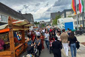 Wiehl feiert(e): Das Stadtfest 2024 lockte Tausende Besucher. Ein Wochenende voller Highlights + Bonusbilder Wiehlpark
